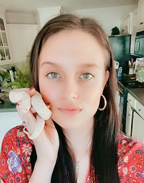 Grey Lenevn art pornstar pictures