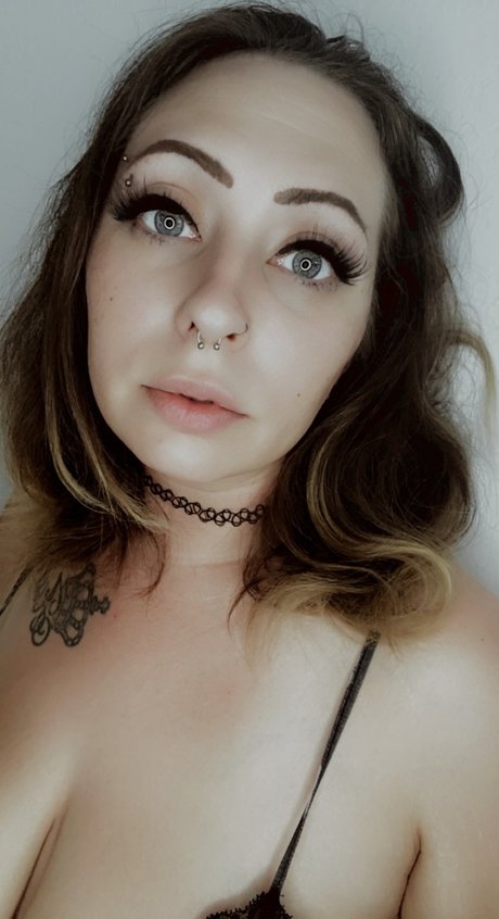 NinaMarieBaby star porn pictures