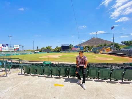 Pepe Angell free star pic