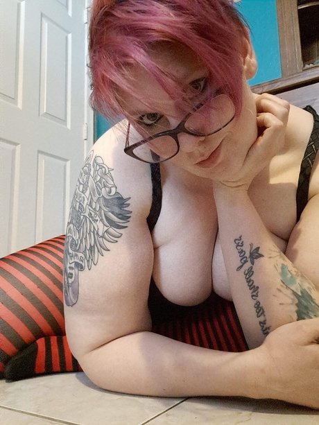 Penguincookie sexy pornstar gallery