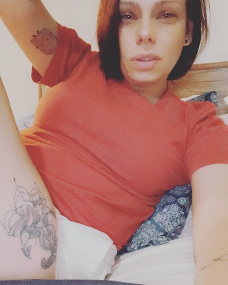 Peachymarie erotic star pic