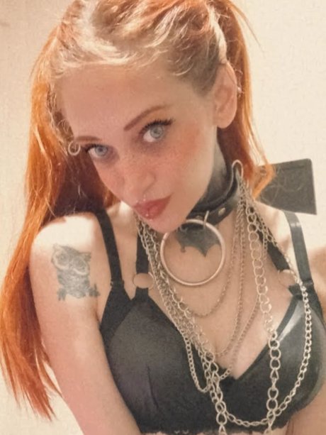 Siniestra sex model images