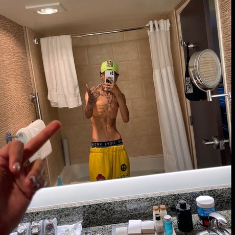 Trans Daddy star free archive