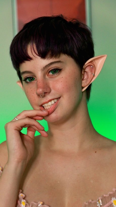 Poppy Mae_ exclusive actress picture