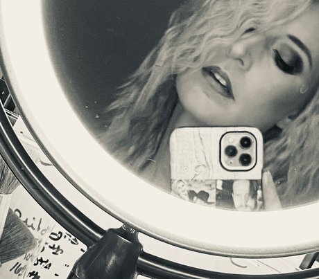 Platinum Jules top model img