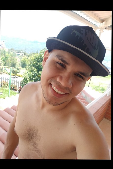 Carlos Fernando model free photo