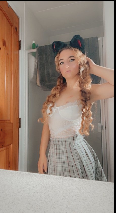 Sati high quality actress pics