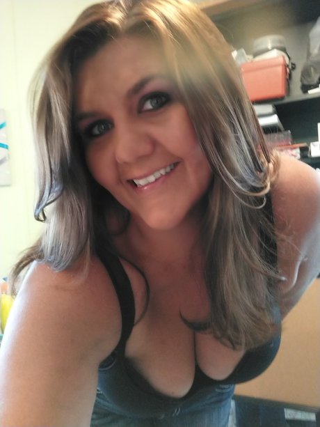 Rachael Ann pornographic model photo