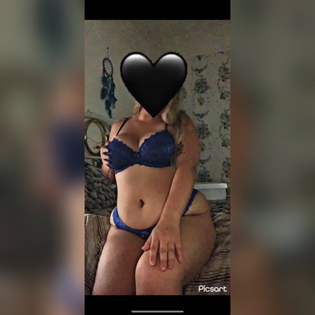 BJ Queeny xxx model image