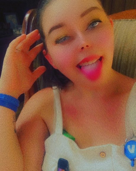 QueenMari420 model sex archive