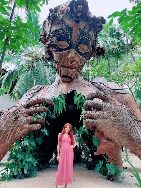 Queen Angels actress photo