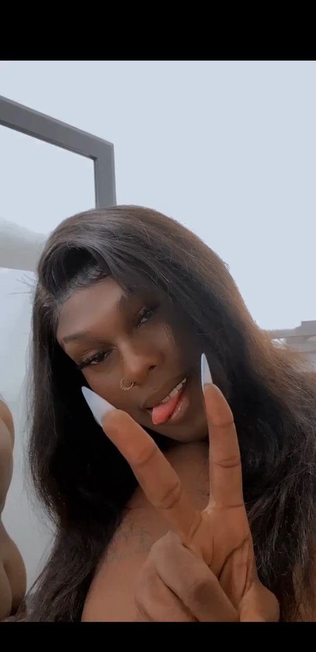 Ts Queen Kaay top model photo