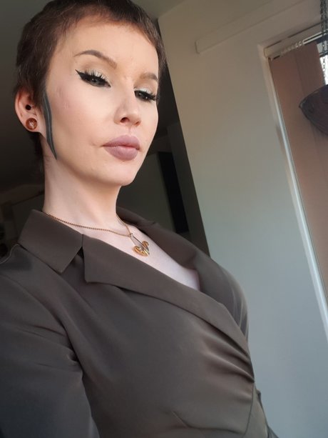 Project Vanessa star erotic photos