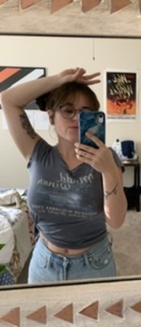 Princess Liz art model pics