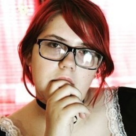 Rinn Rainbo model nude pictures