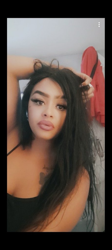 Lea xxxx erotic pornstar photo