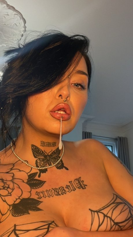 Rhaptitties pornographic star photo