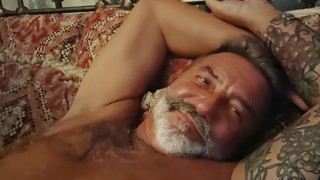 Reuben Foxxx exclusive star images