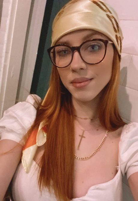 RED SWEET TS nudes pornstar images