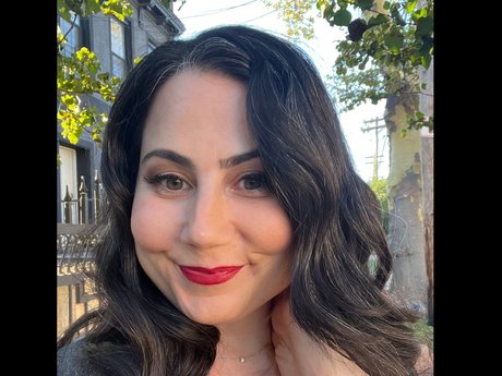 Margot in the City high quality model photo