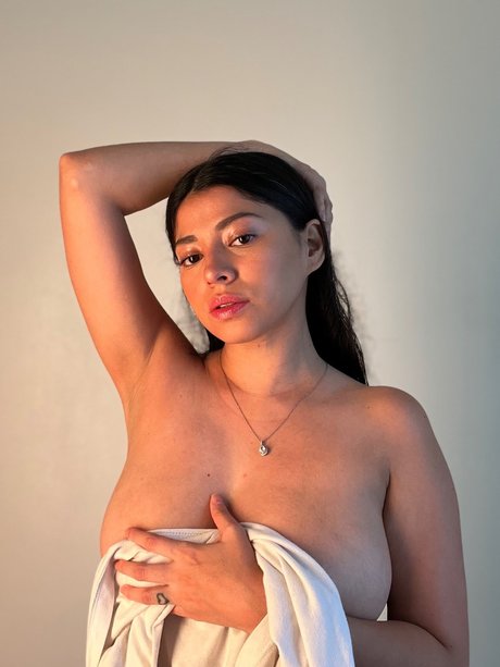 Marbella Escare o art actress img