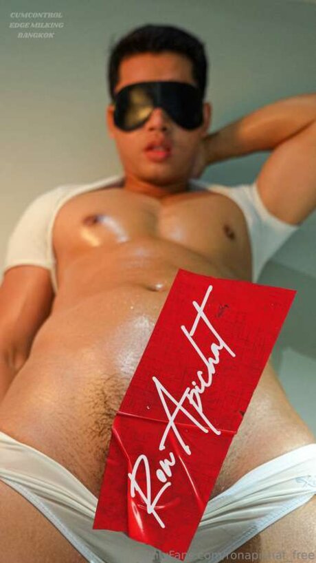 ronapichat free model nice pics