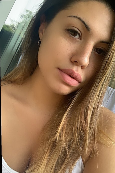 Roberta model porn pics