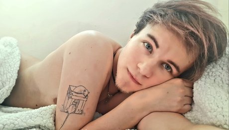 Robbie Fox sexy model pic