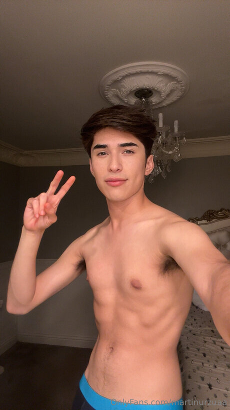 Martin Urzua nice star pics