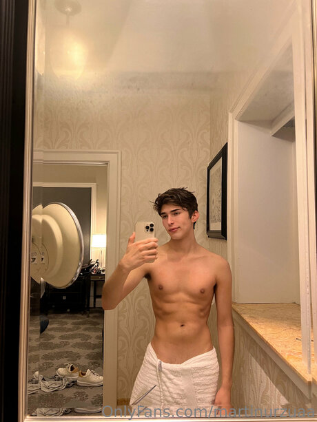 Martin Urzua porn model galleries