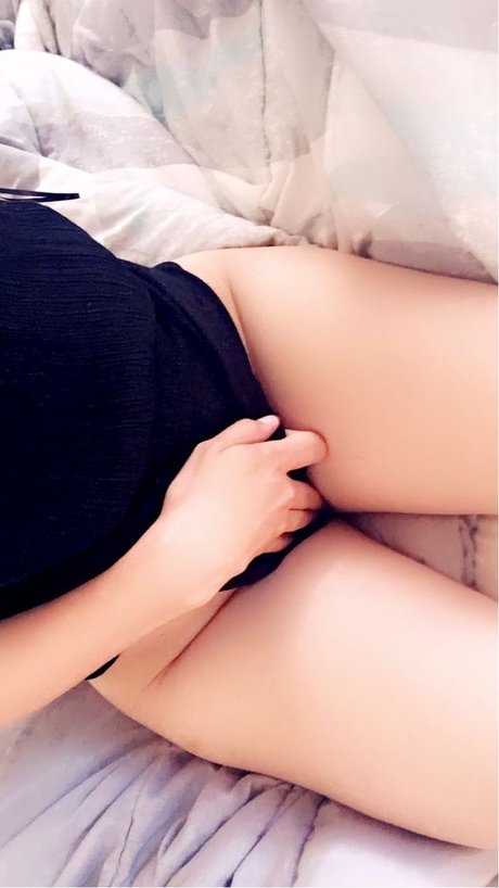 MelissaabaabiieeXo erotic pornstar images