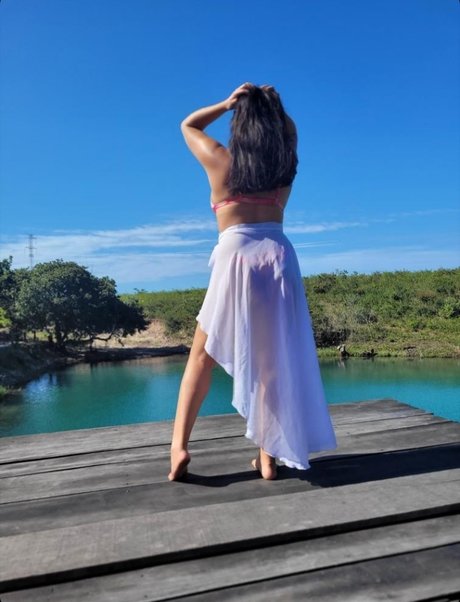 Anjinhaa03 naked star picture