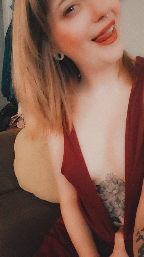 Baby Ghoul Bettie model pornographic gallery