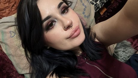 Maxieliciouss sexy model pics