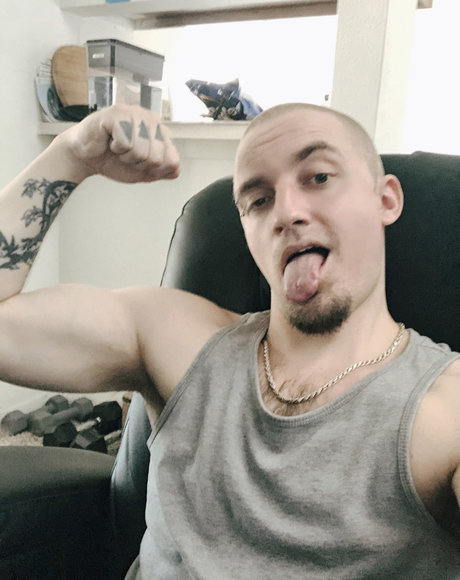 Master Lyric erotic star pictures