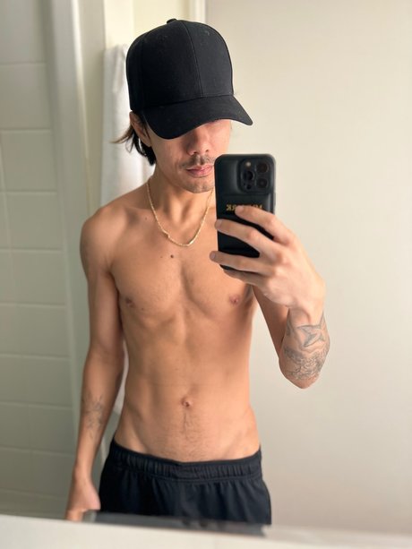 Meepboop model erotic pic