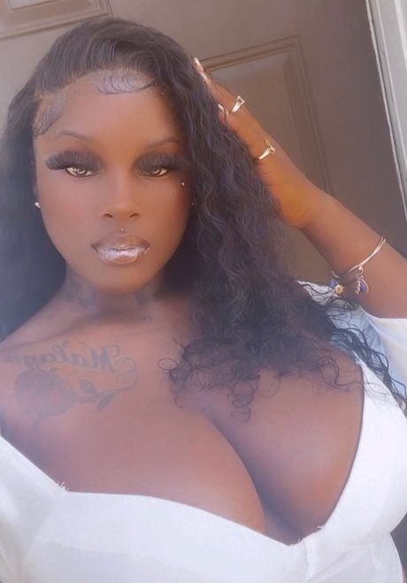 NastyPrettyFreakHo Named C Mami_ pornstar xxx pictures