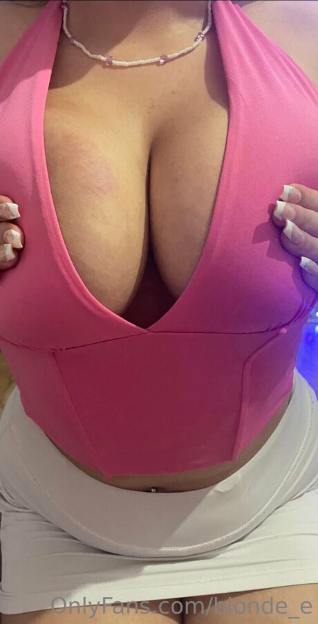 BlondeE_ pretty pornstar archive