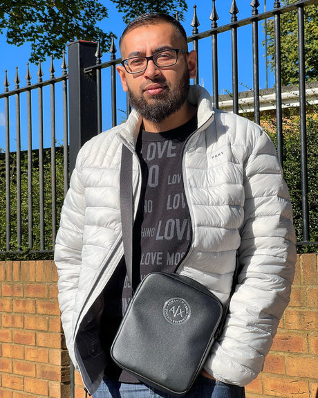 MebzTing erotic actress image