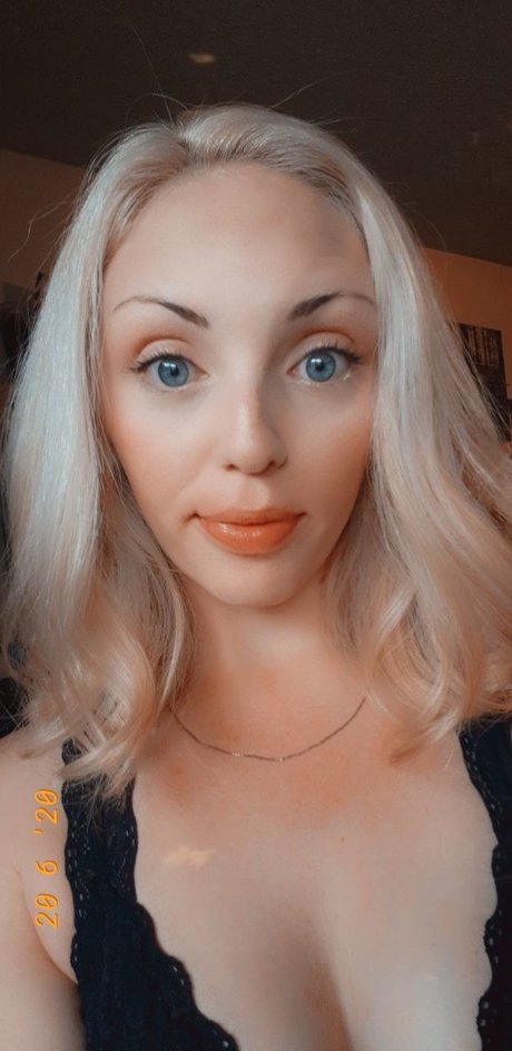 Meadow pornstar pretty photo