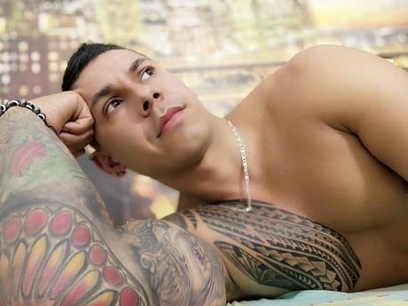 Mervi Bridge nude pornstar picture