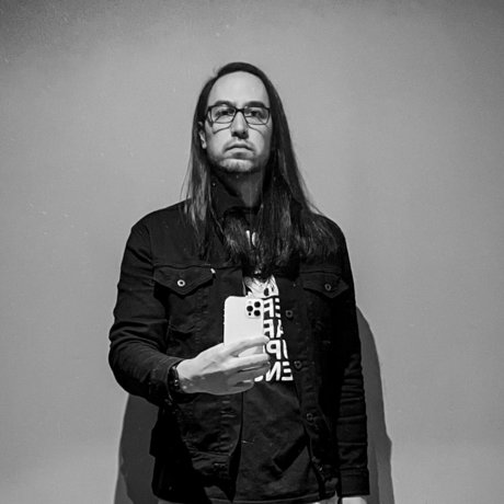 The Size of a Man pretty actress img