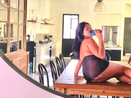 Dalia Mysha VIP model erotic pic