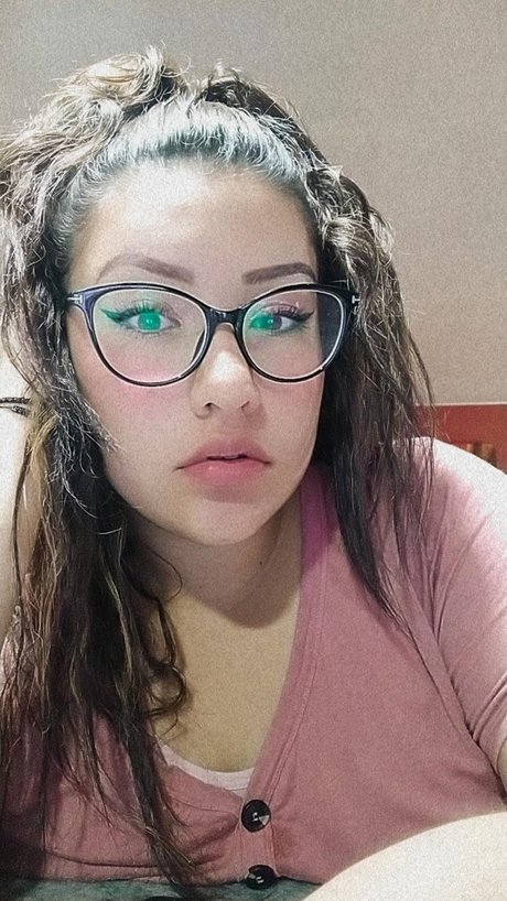 Melany Victoria model sex photos