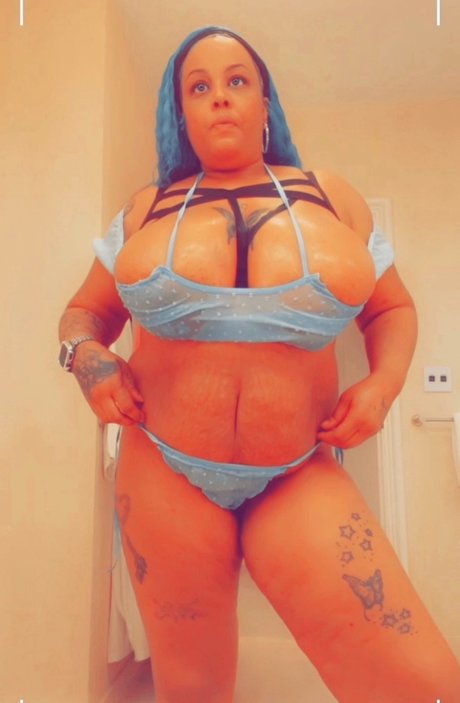 Beckybombshell xxx model picture