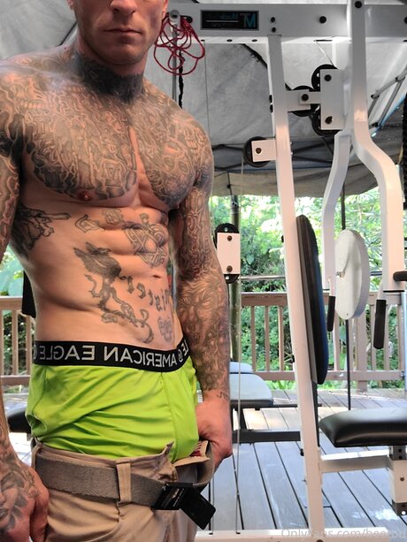 Brandon Blye pornstar pics