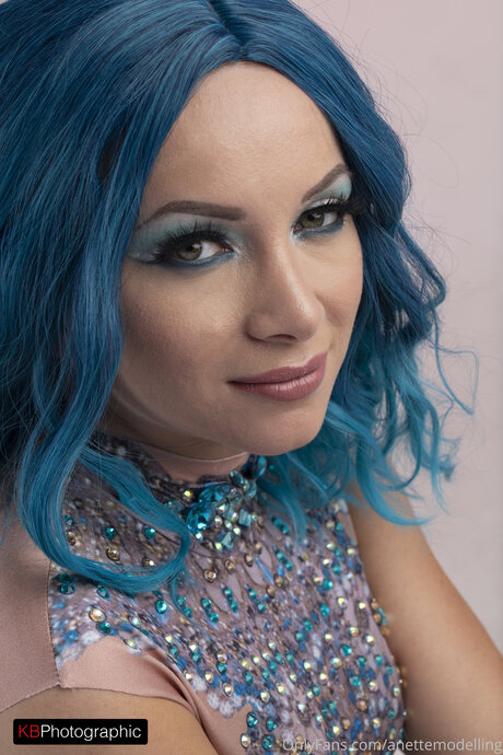 Aneta Hradecka exclusive model pic