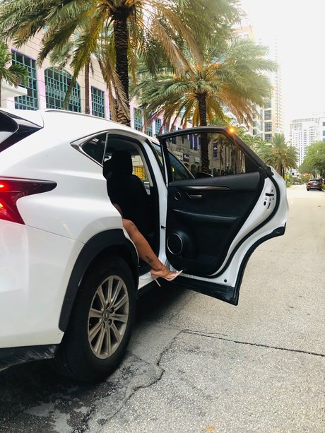 Bella B beautiful model gallery