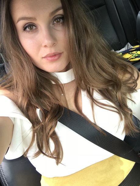 melaacapellaprivat model nude photos