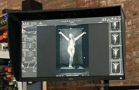 soniaharcourtxxx nude actress photos